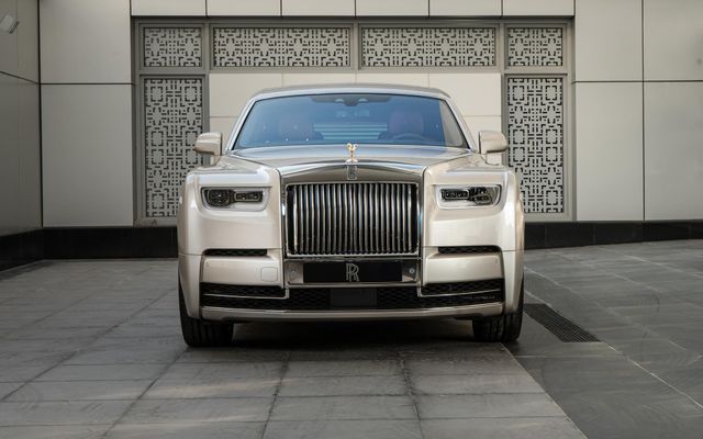 Rolls Royce  Phantom EWB – Picture 2