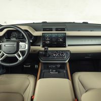 Land Rover Defender – Picture 13