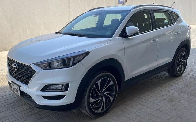 Hyundai Tucson - image 1