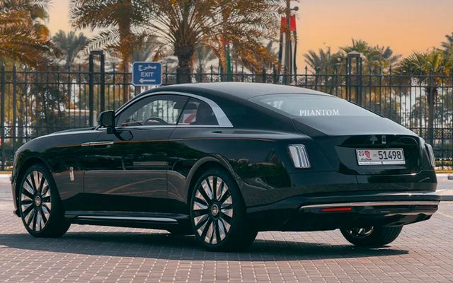 Rolls Royce Spectre - image 3