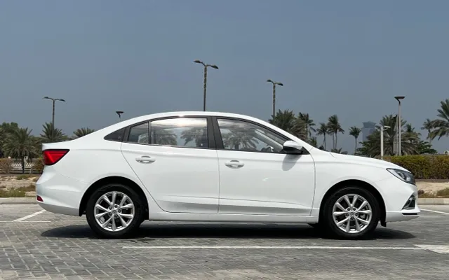 MG 5 STANDARD 2024 - image 2