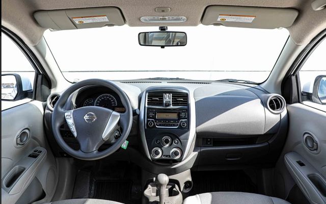 NISSAN SUNNY - image 4
