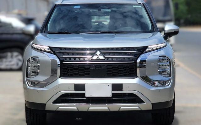 Mitsubishi Outlander 2.5L 7 STR High Line- - image 3