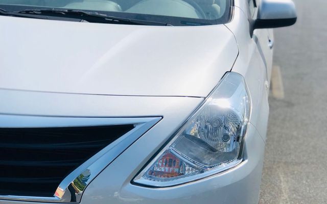 NISSAN SUNNY - image 4