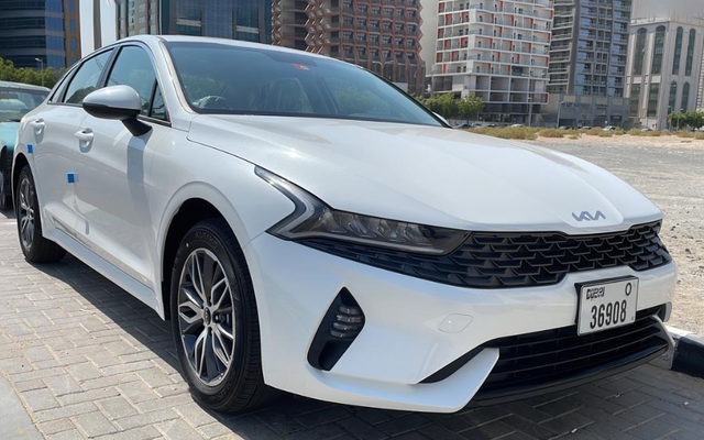 Kia K5 - image 1