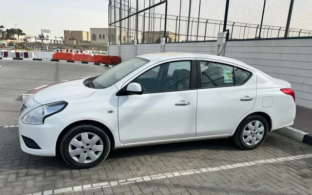 NISSAN SUNNY - image 2