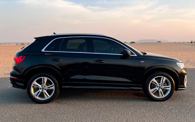 Audi Q3 Quattro S-line - image 3