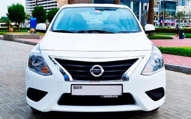 NISSAN SUNNY - image 3