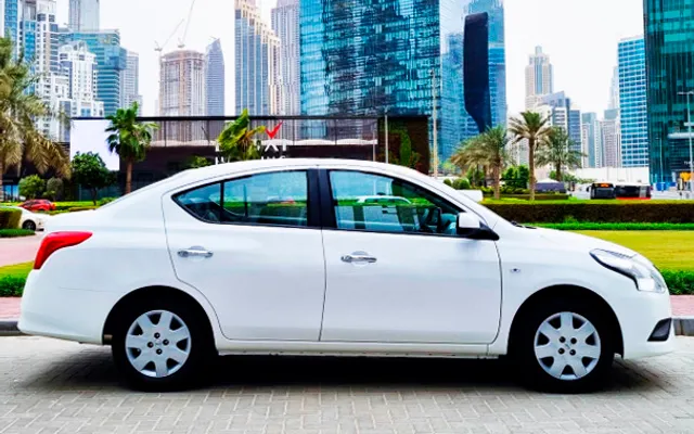NISSAN SUNNY - image 2