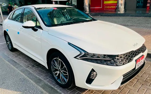 Kia K5 - image 1