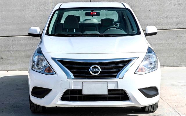 NISSAN SUNNY - image 3