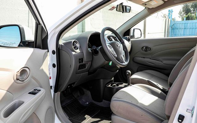 NISSAN SUNNY - image 4