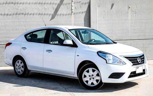 NISSAN SUNNY - image 1
