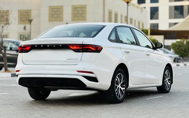 Geely EMGRAND - image 2