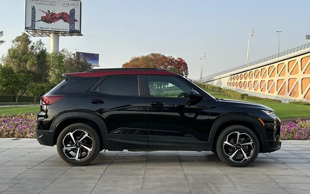 Chevrolet TRIALBLAZER - image 2