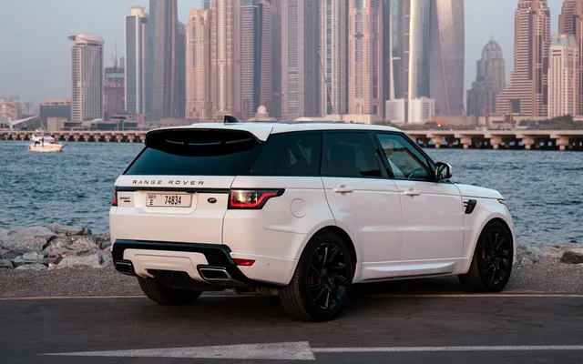 RANGE ROVER SPORT - image 3