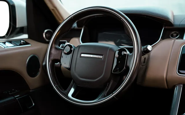 RANGE ROVER SPORT - image 4