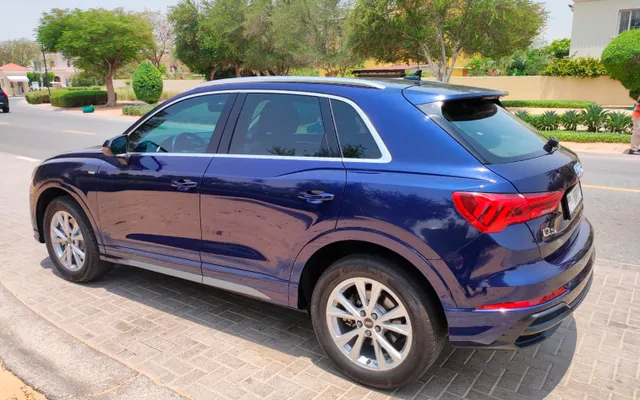 Audi Q3 S-Line Quattro - image 4
