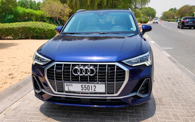 Audi Q3 S-Line Quattro - image 2