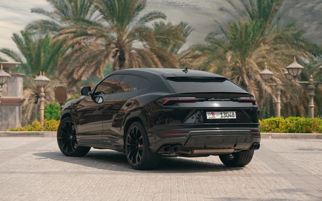 LAMBORGHINI URUS – Picture 4