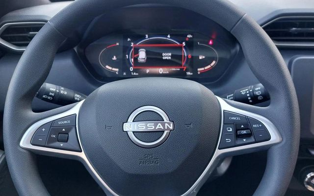 Nissan Magnite STD - image 3