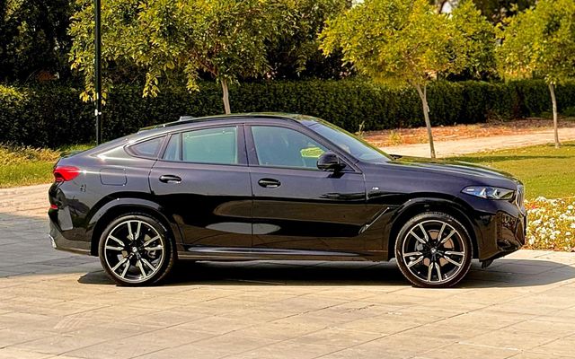 BMW X6 - 2025 - image 4
