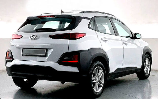 HYUNDAI KONA - image 4