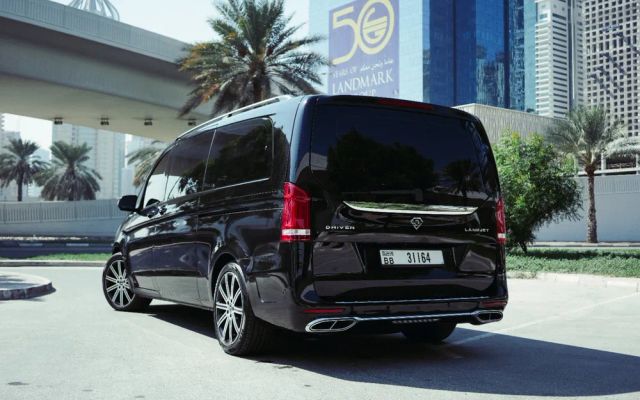 MERCEDES V 250 - image 2