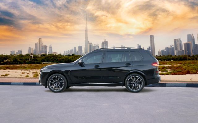 BMW X7 Black 2023 – Picture 2