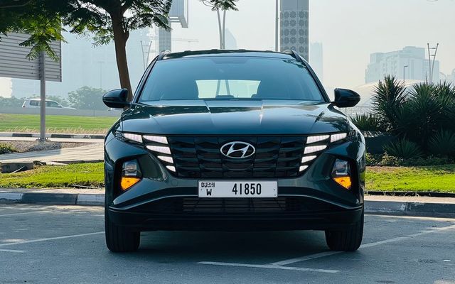 HYUNDAI TUCSON - image 2