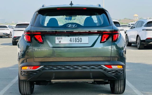 HYUNDAI TUCSON - image 4