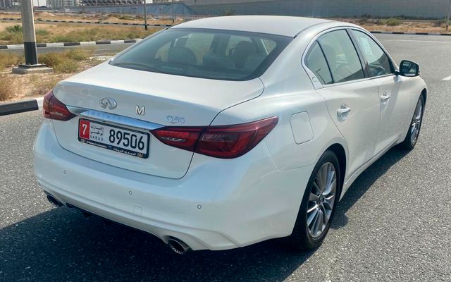 Infiniti Q50 - image 3