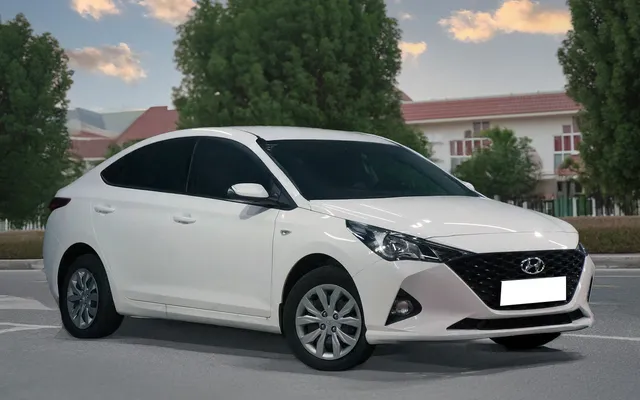 HYUNDAI ACCENT - image 1