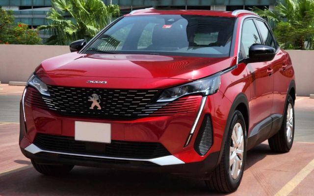 PEUGEOT 3008 - image 1