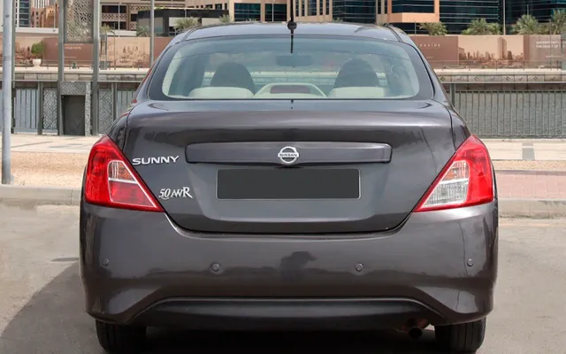 NISSAN Sunny - image 4