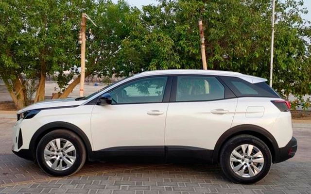 PEUGEOT 3008 - image 2