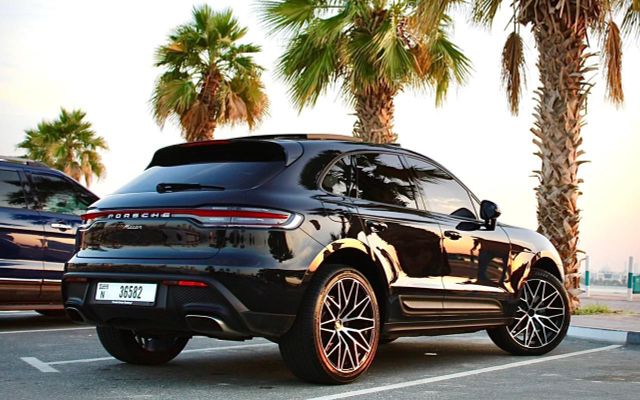 porsche macan - image 2