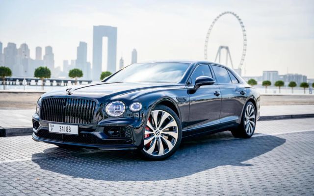 Bentley Flying Spur - image 1