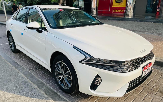 Kia K5 - image 1