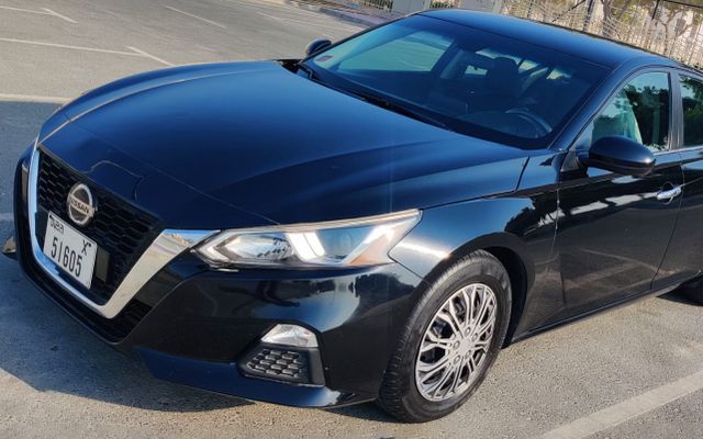 NISSAN ALTIMA - image 1