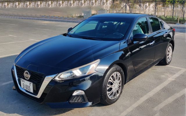 NISSAN ALTIMA - image 1