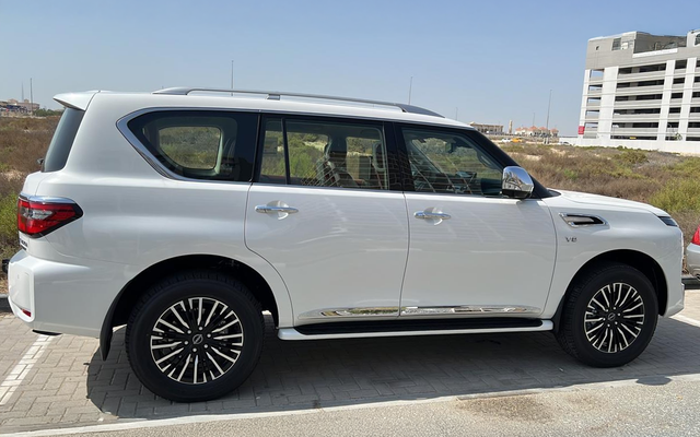Nissan Patrol - image 2