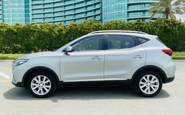 MG ZS 2023 - image 2