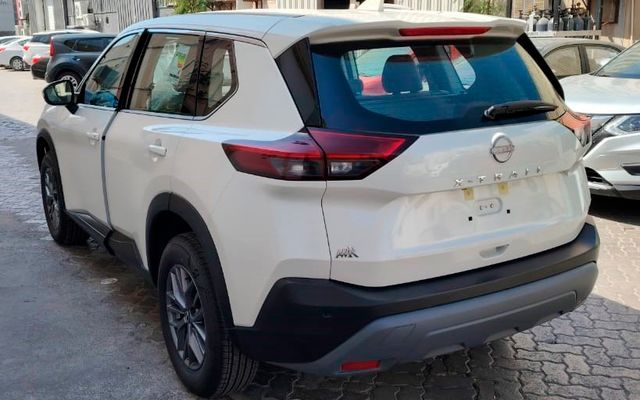 NISSAN XTRAIL 2021 - image 3