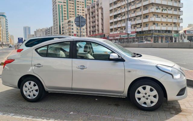 NISSAN SUNNY - image 2
