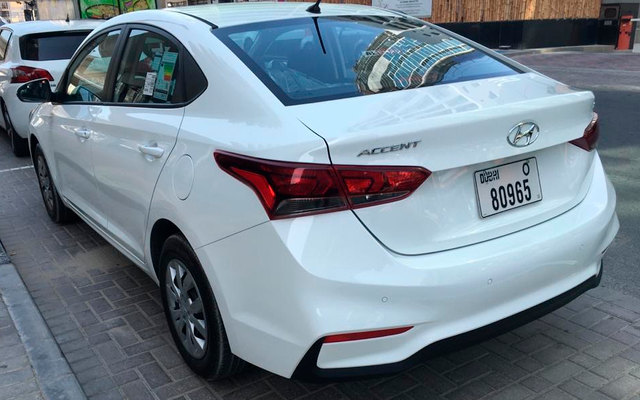 Hyundai Accent - image 2