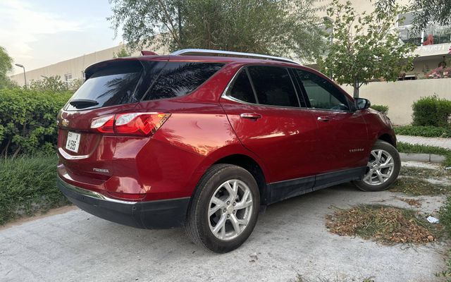 CHEVROLET EQUINOX - image 4