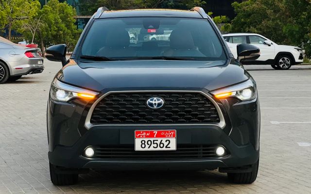 TOYOTA COROLLA CROSS HYBRID TOP SPEC - image 2