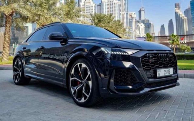 AUDI RS Q8 - 2022 - image 1
