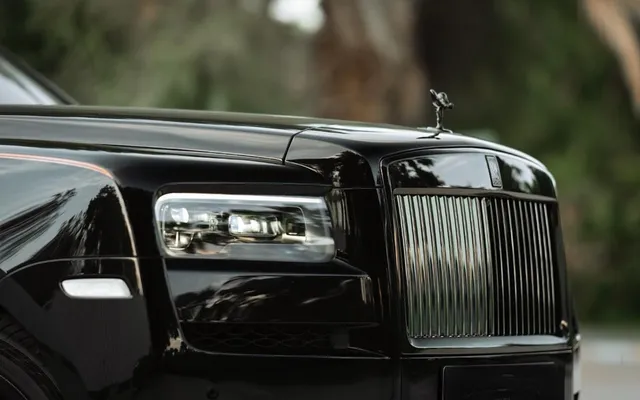 Rolls Royce Rolls Royce Black Badge Cullinan - image 2